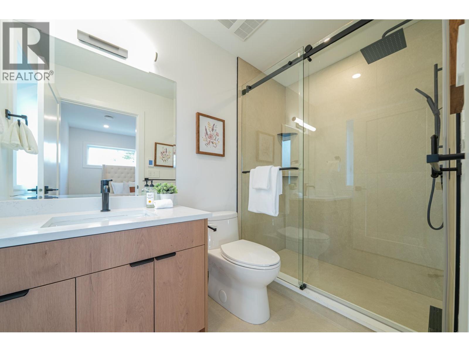 1935 E 4th Avenue, Vancouver, British Columbia  V5N 1K3 - Photo 19 - R3125769