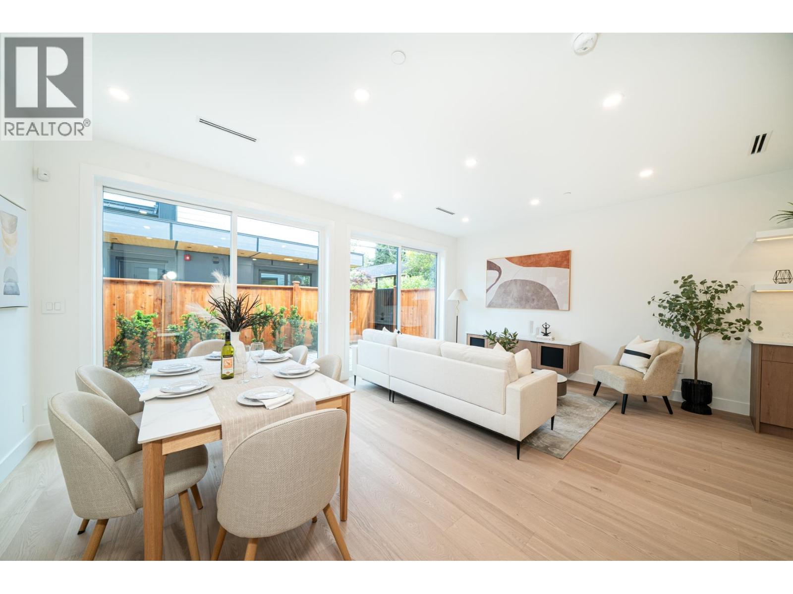 1935 E 4th Avenue, Vancouver, British Columbia  V5N 1K3 - Photo 4 - R3125769