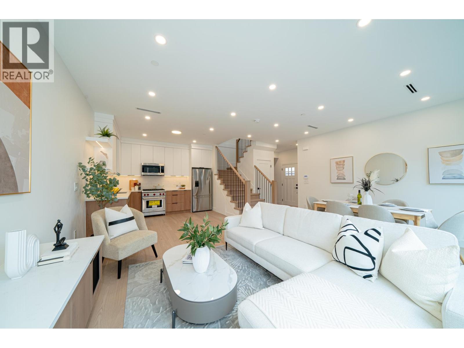 1935 E 4th Avenue, Vancouver, British Columbia  V5N 1K3 - Photo 9 - R3125769