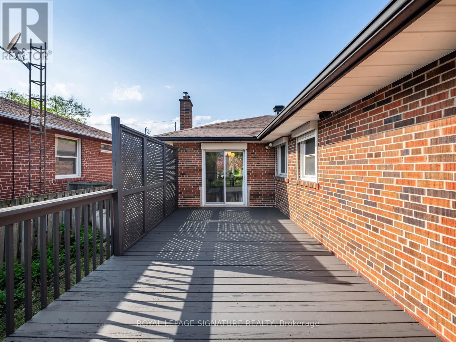 31 Birchard Street, Toronto, Ontario  M1T 1Z3 - Photo 38 - E13154662