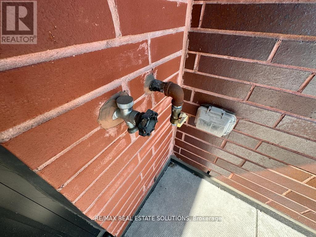 425 - 246 Logan Avenue, Toronto, Ontario  M4M 0E9 - Photo 10 - E13154726