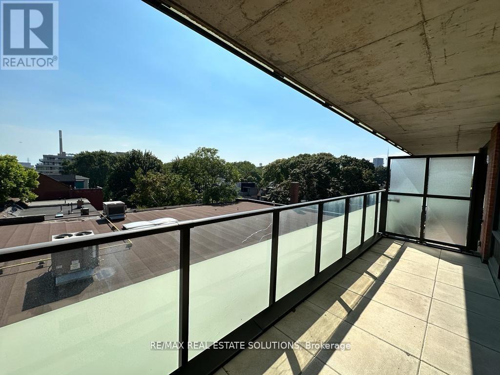 425 - 246 Logan Avenue, Toronto, Ontario  M4M 0E9 - Photo 9 - E13154726