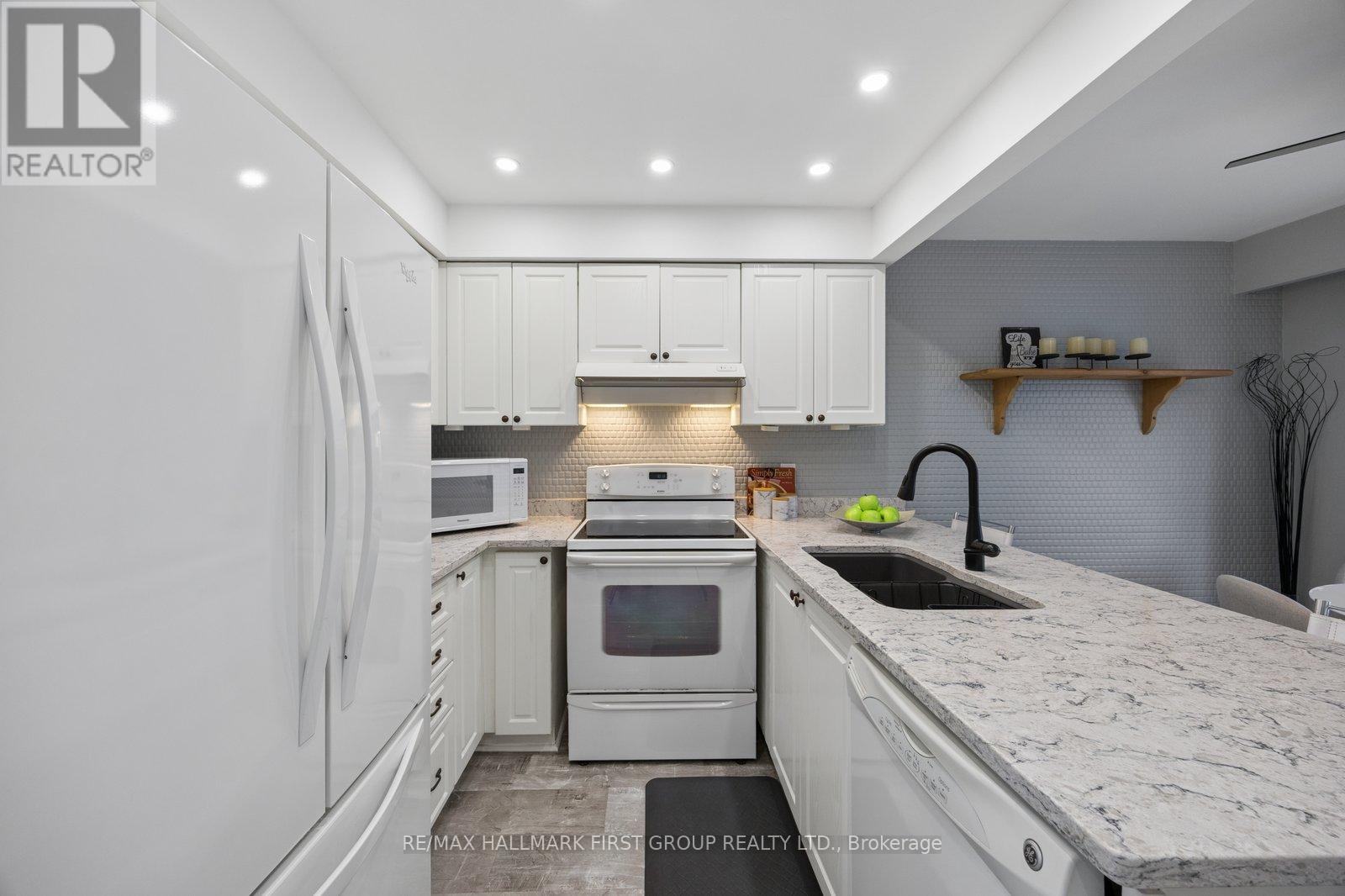 28 Empson Court, Ajax, Ontario  L1S 3Y3 - Photo 11 - E13154754