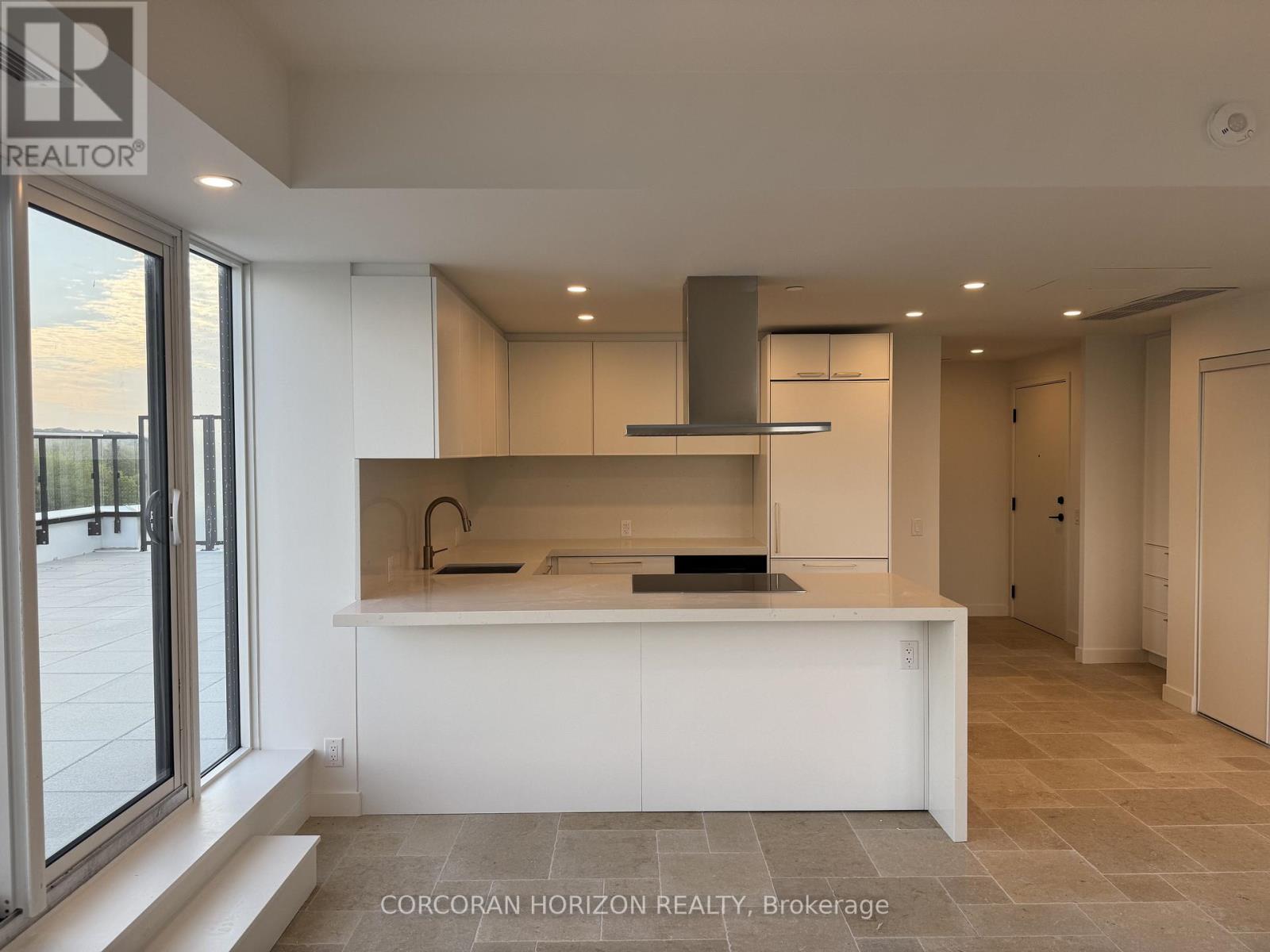 819 - 1050 Eastern Avenue, Toronto, Ontario  M4L 0B7 - Photo 7 - E13155040