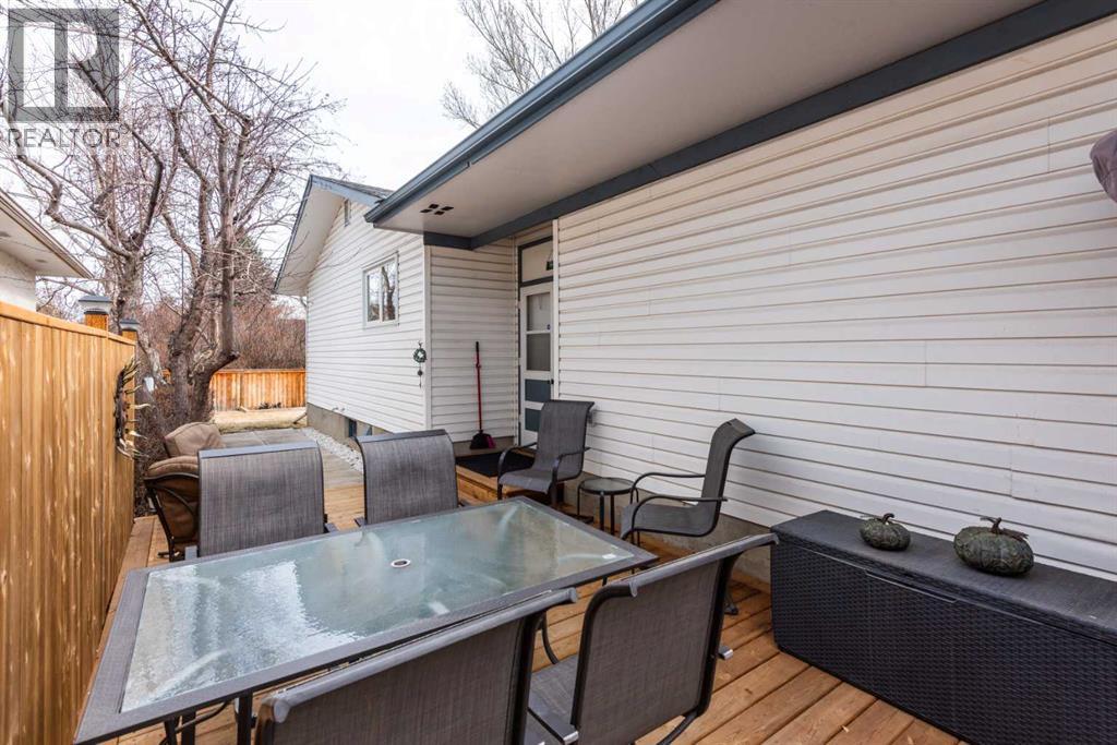 1032 Cantabrian Drive SW, Calgary, Alberta  T2W 1L7 - Photo 26 - A2301520
