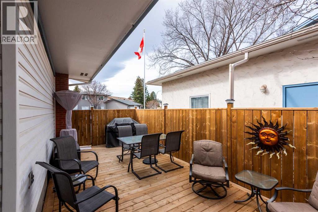 1032 Cantabrian Drive SW, Calgary, Alberta  T2W 1L7 - Photo 25 - A2301520