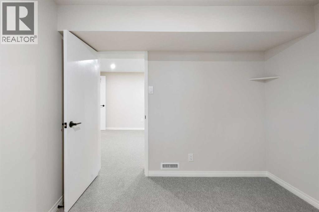 811 Seattle Drive SW, Calgary, Alberta  T2W 0M9 - Photo 23 - A2304033