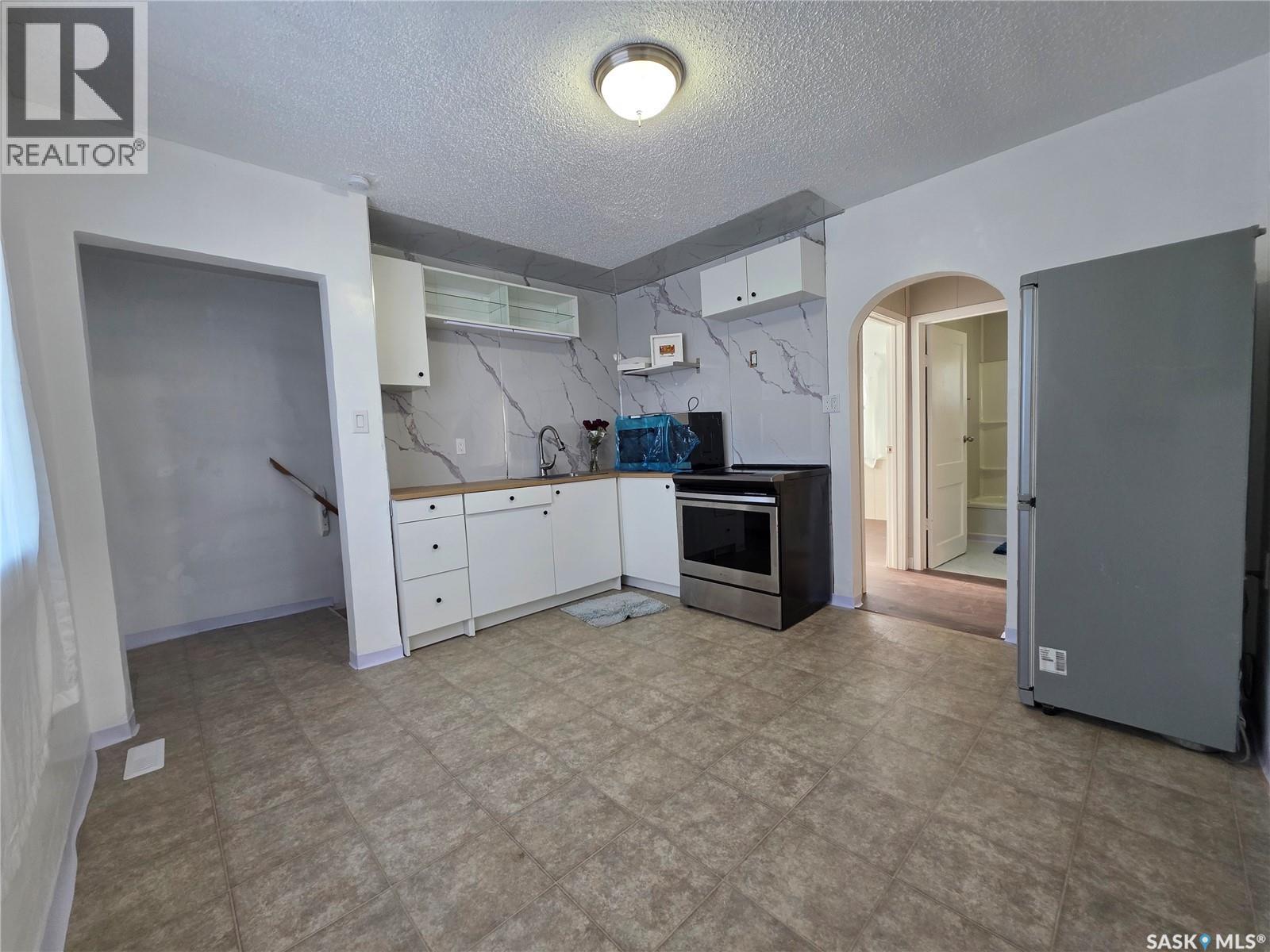 478 3rd Avenue Nw, Swift Current, Saskatchewan  S9H 0S5 - Photo 7 - SK036676