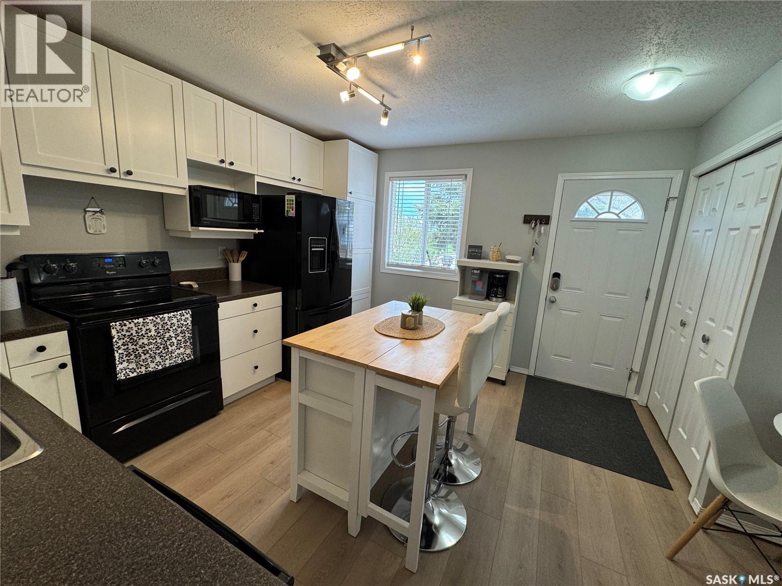 43 Marshall Crescent, Regina, Saskatchewan  S4R 4Y8 - Photo 5 - SK036670