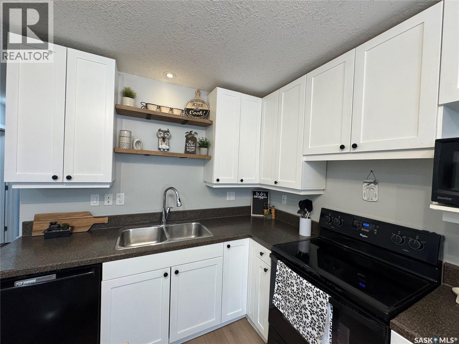 43 Marshall Crescent, Regina, Saskatchewan  S4R 4Y8 - Photo 8 - SK036670