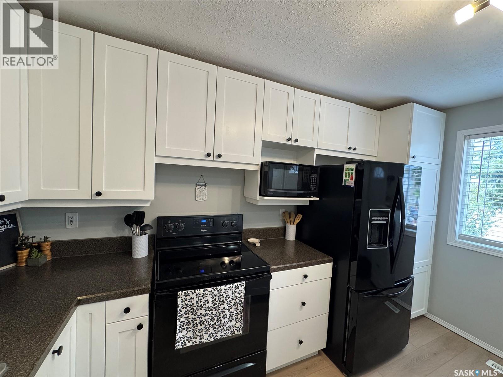 43 Marshall Crescent, Regina, Saskatchewan  S4R 4Y8 - Photo 9 - SK036670