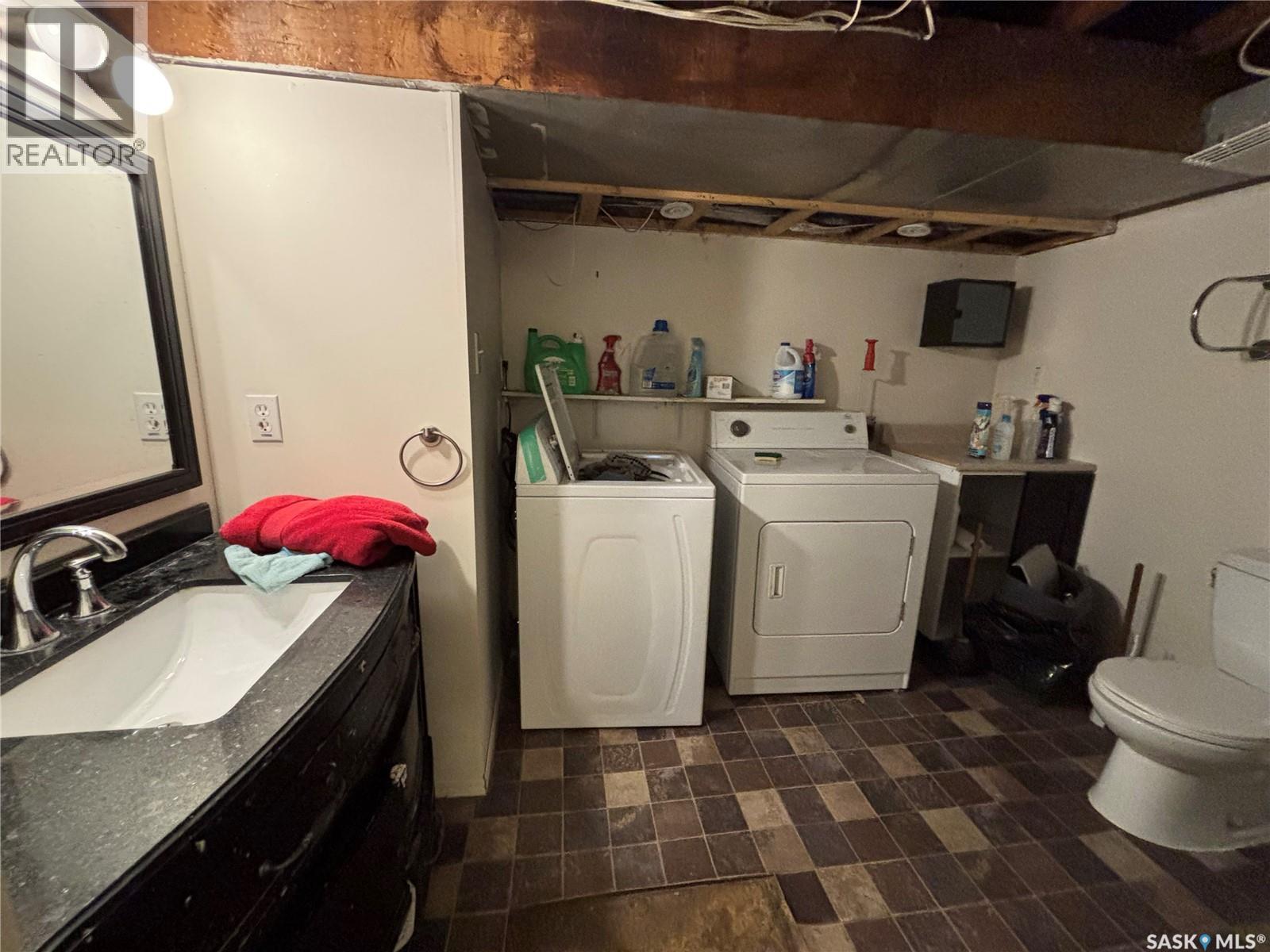 161 Halifax Street N, Regina, Saskatchewan  S4R 2W5 - Photo 18 - SK036525