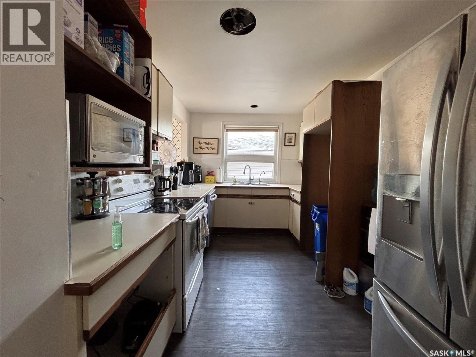 161 Halifax Street N, Regina, Saskatchewan  S4R 2W5 - Photo 4 - SK036525