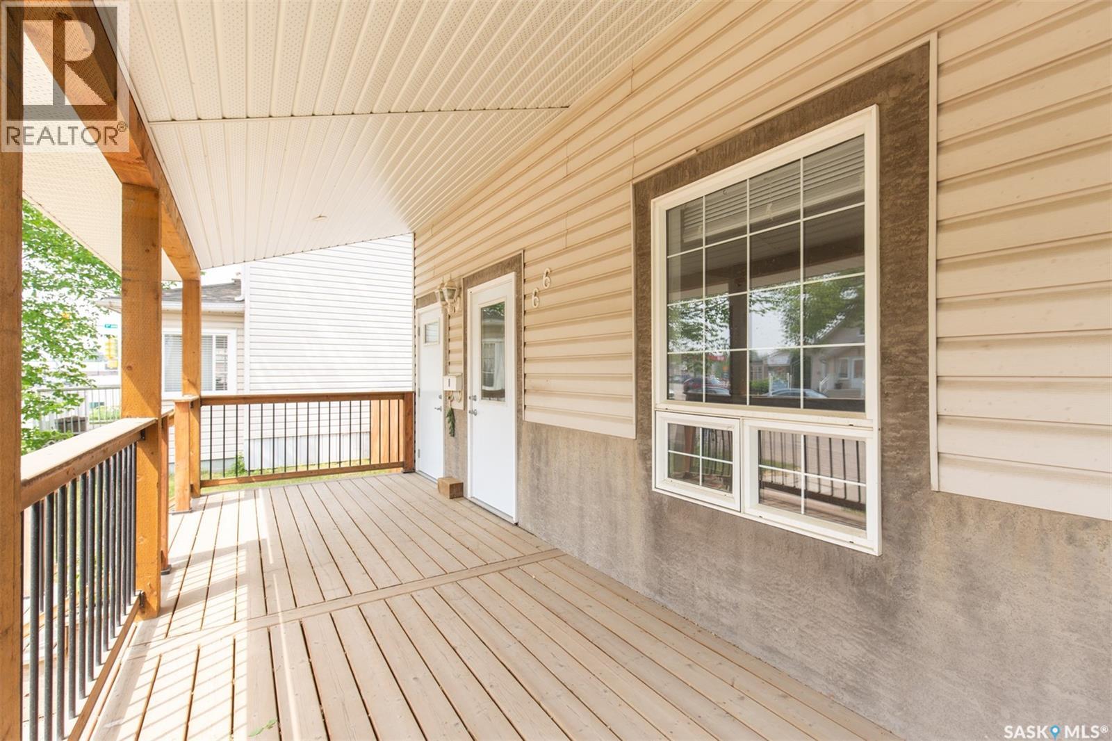 66 Athabasca Street W, Moose Jaw, Saskatchewan  S6H 2B5 - Photo 3 - SK036514