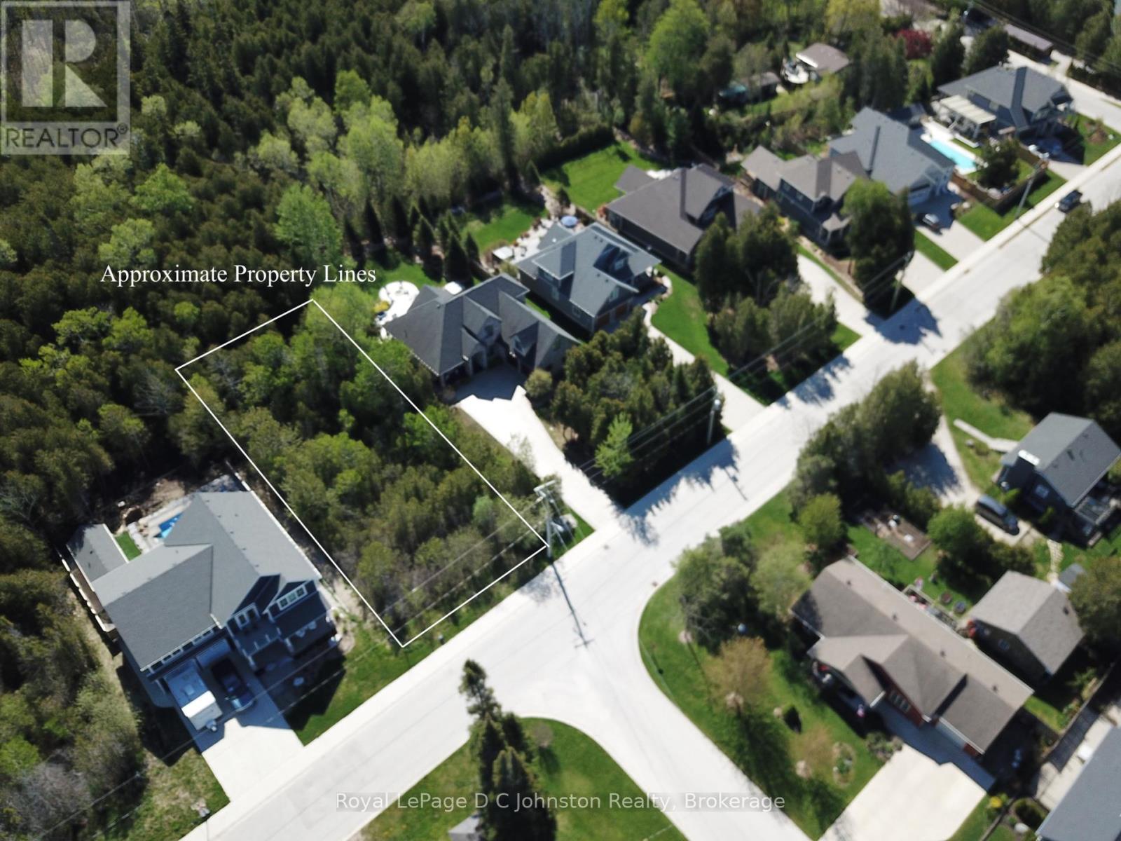 49 MADWAYOSH STREET, Saugeen Shores, Ontario