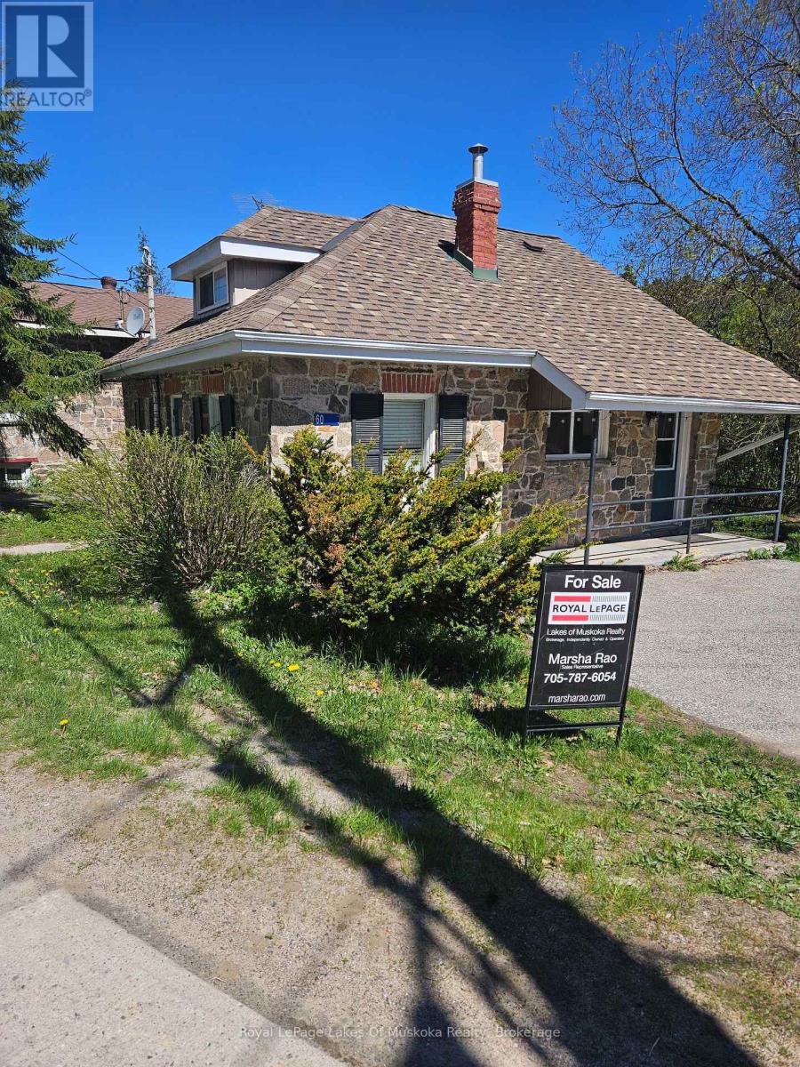 60 WEST ROAD W, Huntsville, Ontario