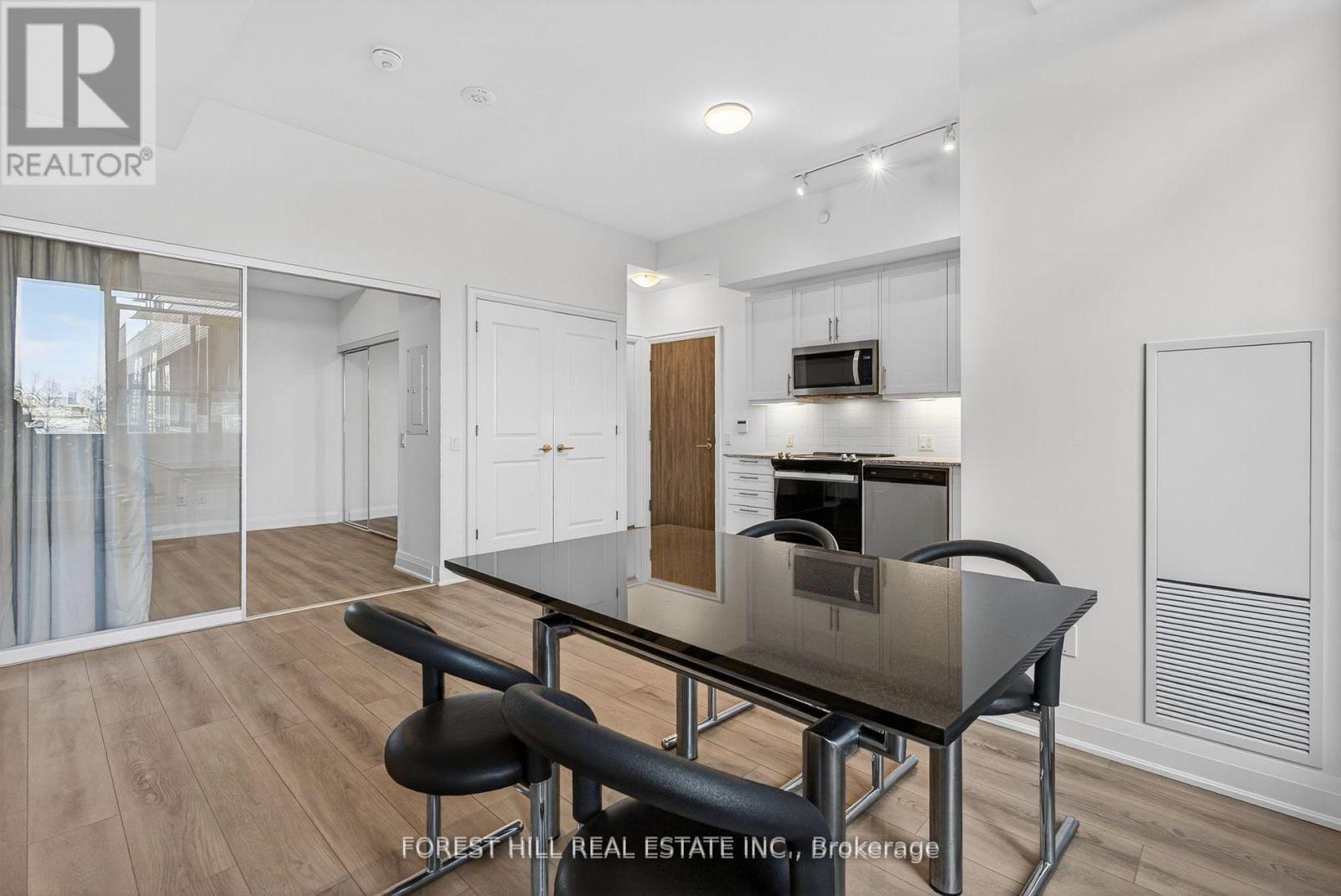 208 - 10 Gatineau Drive, Vaughan (Beverley Glen), Ontario  L4J 0L2 - Photo 13 - N13154672