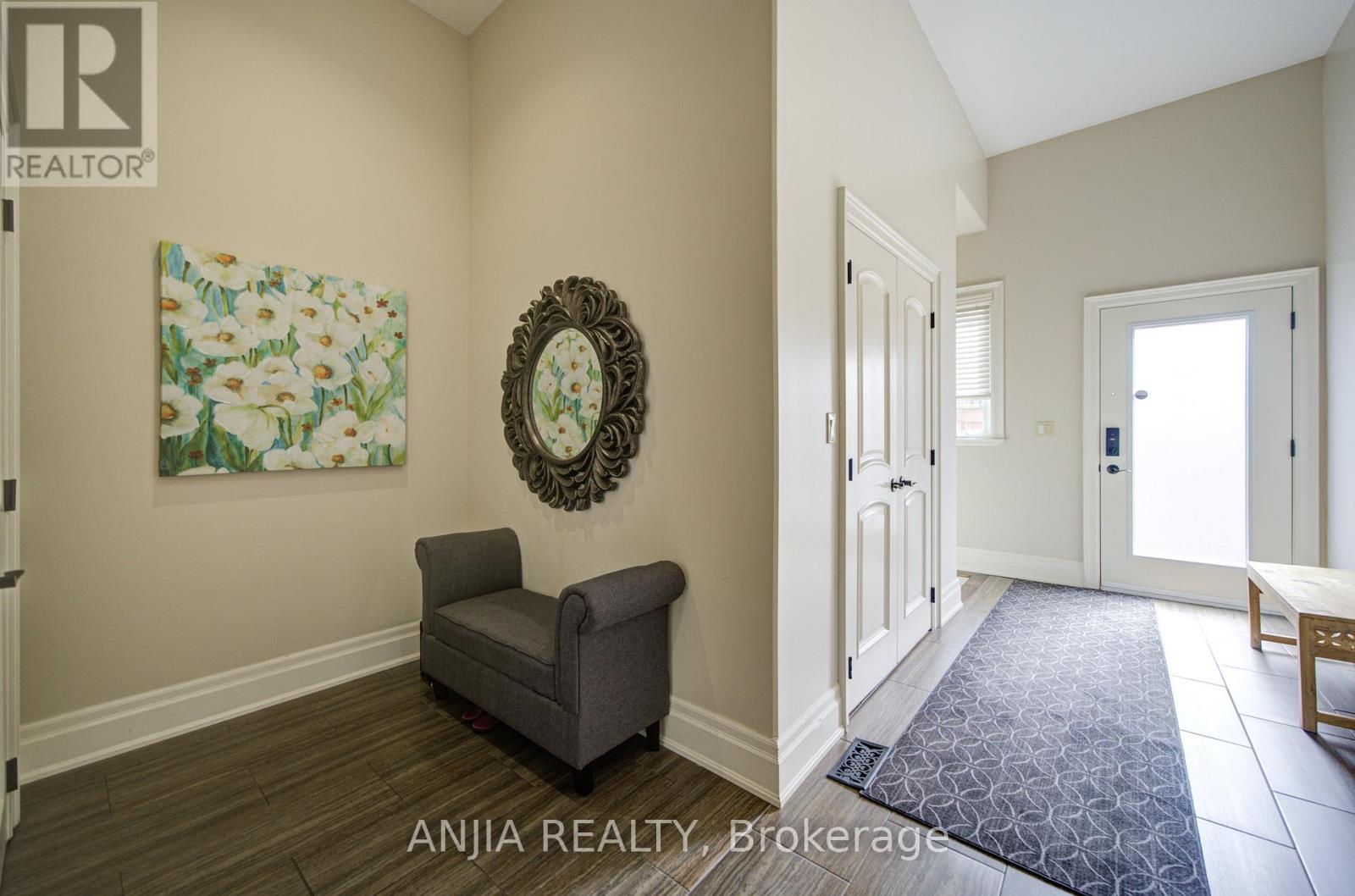 452 Fernleigh Circle S, Richmond Hill, Ontario  L4C 1E6 - Photo 16 - N13154702