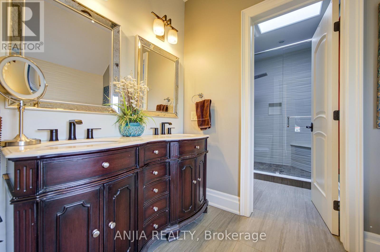 452 Fernleigh Circle S, Richmond Hill, Ontario  L4C 1E6 - Photo 26 - N13154702