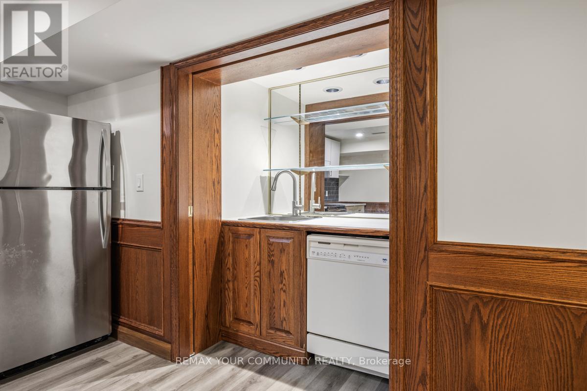 Lower - 27 Denham Drive, Richmond Hill, Ontario  L4C 6H6 - Photo 7 - N13154708