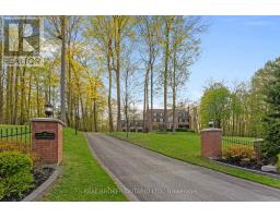 10 OAKVIEW PLACE, Uxbridge, Ontario