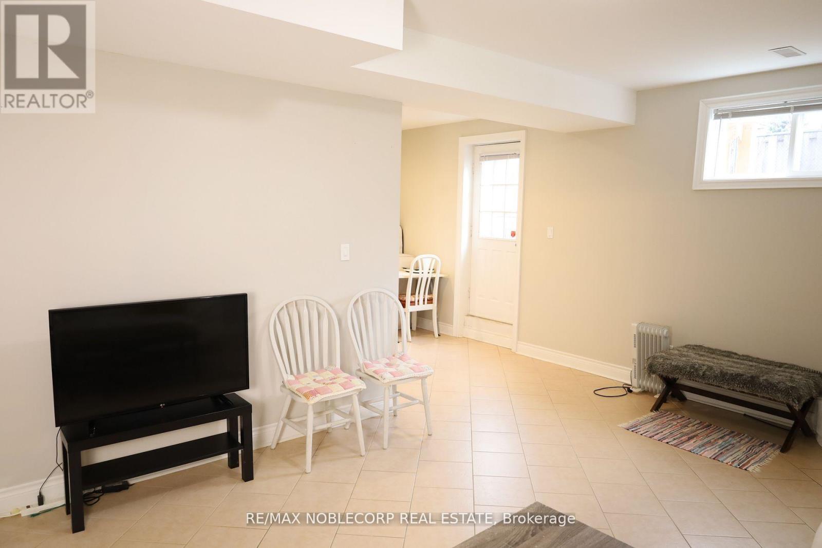 Lower - 5 Twinberry Crescent, Vaughan, Ontario  L4L 3X5 - Photo 6 - N13154806