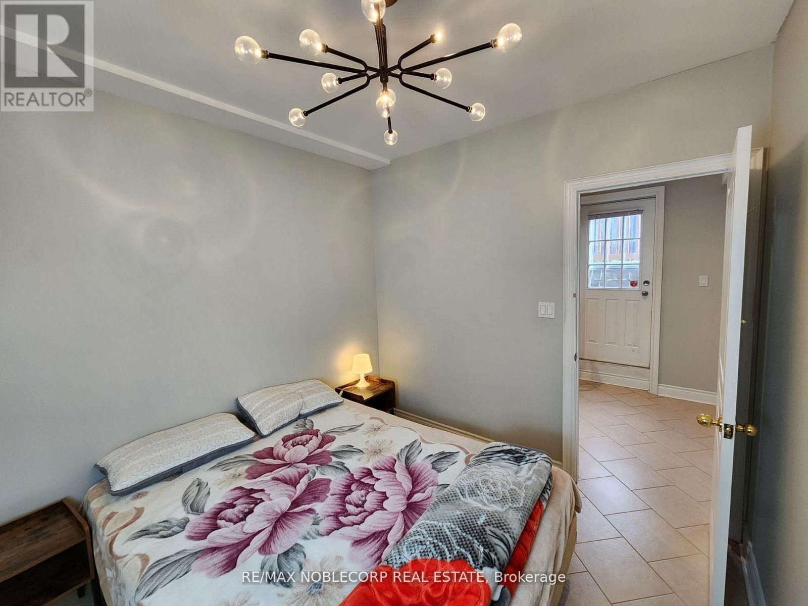 Lower - 5 Twinberry Crescent, Vaughan, Ontario  L4L 3X5 - Photo 9 - N13154806
