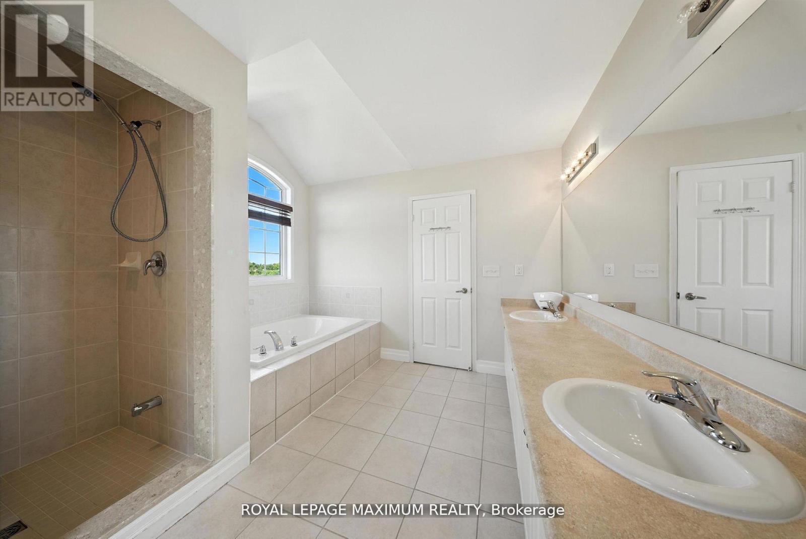 80 Cauthers Crescent, New Tecumseth, Ontario  L9R 0L2 - Photo 27 - N13154974