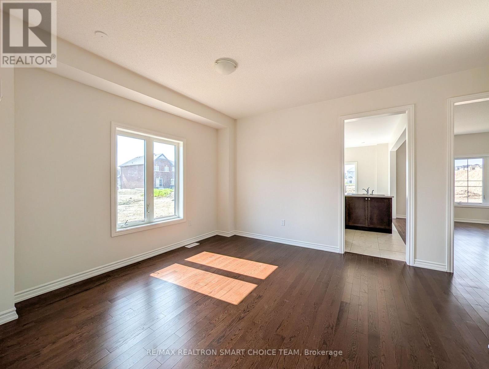 12 Fenn Crescent, New Tecumseth, Ontario  L9R 0X1 - Photo 6 - N13154996