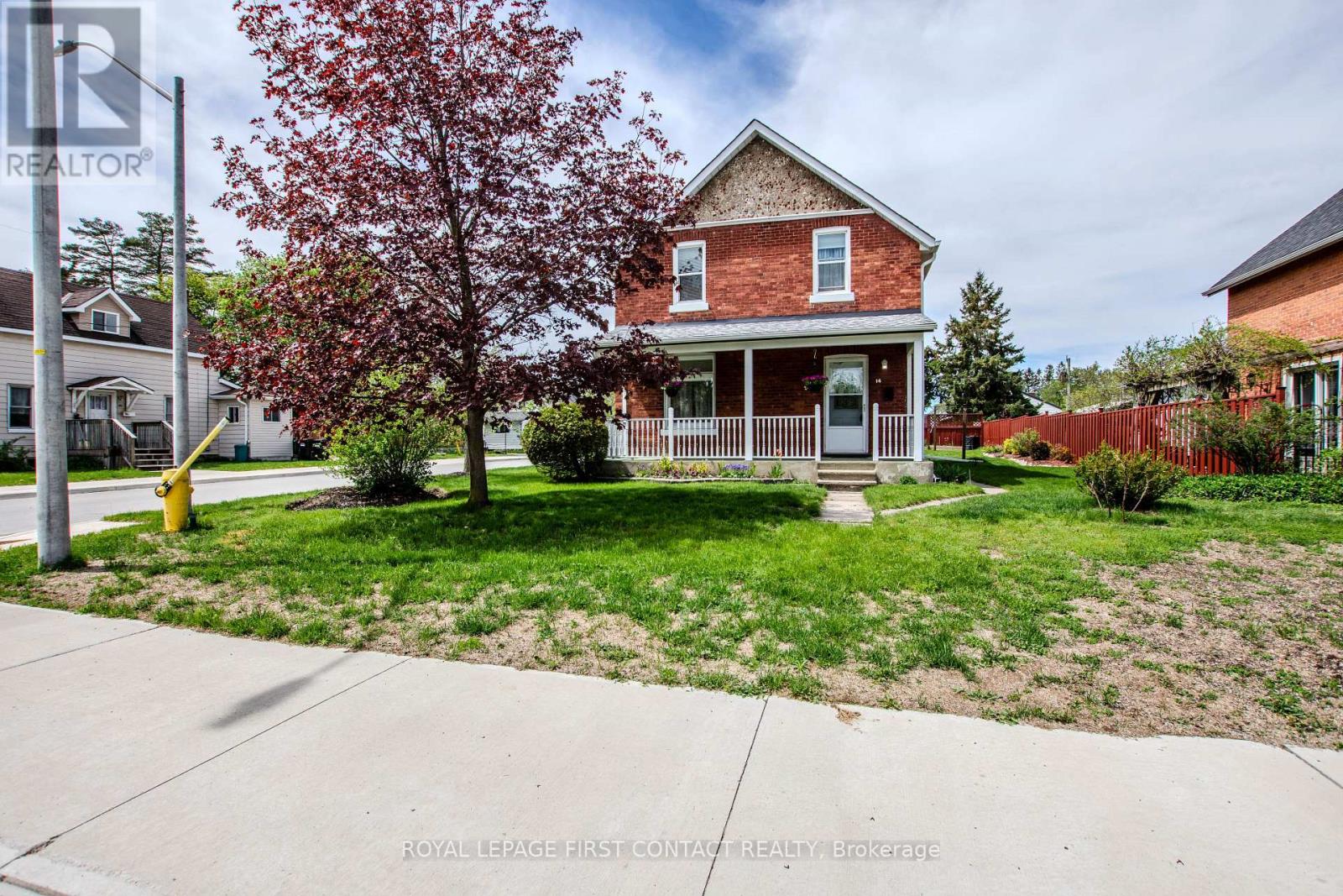14 Frederick Street, Barrie, Ontario  L4N 2L5 - Photo 1 - S13154886