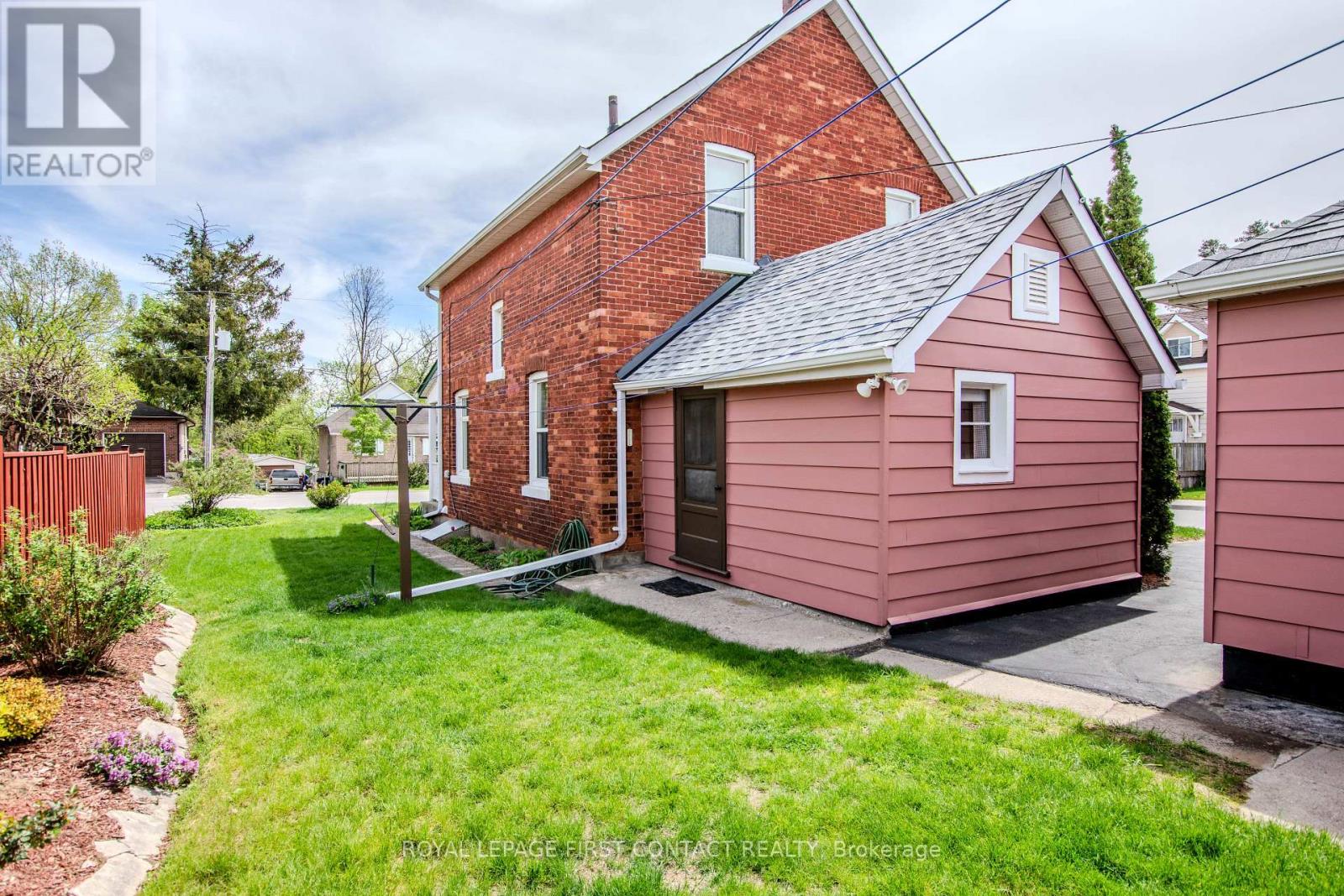 14 Frederick Street, Barrie, Ontario  L4N 2L5 - Photo 11 - S13154886
