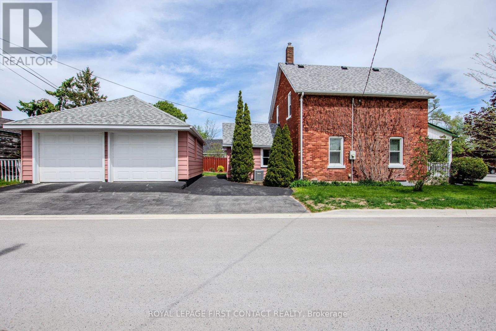 14 Frederick Street, Barrie, Ontario  L4N 2L5 - Photo 6 - S13154886