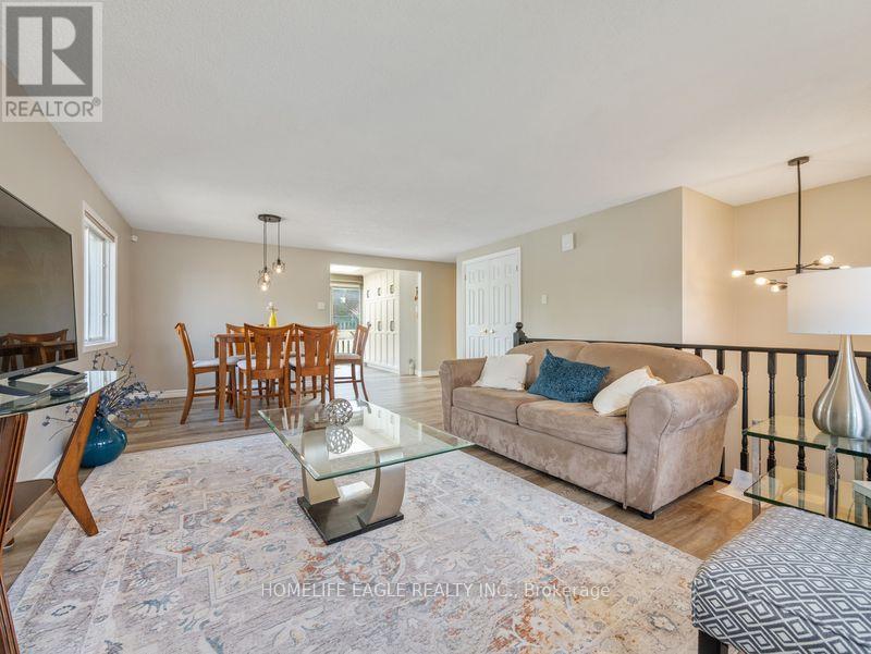18 Nugent Court, Barrie (Northwest), Ontario  L4N 7A9 - Photo 3 - S13155082