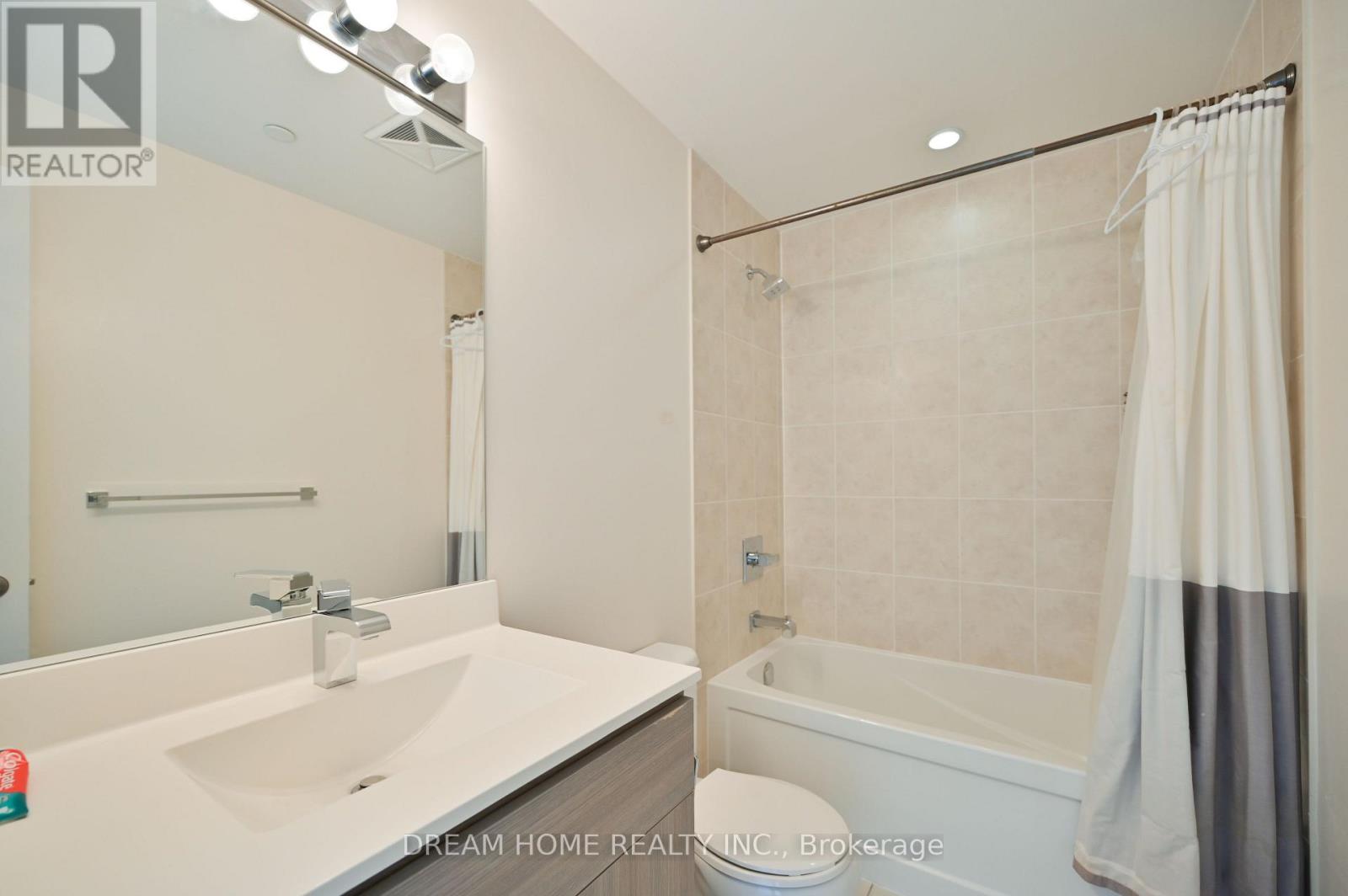 1702 - 68 Canterbury Place, Toronto, Ontario  M2N 0H8 - Photo 15 - C13060950