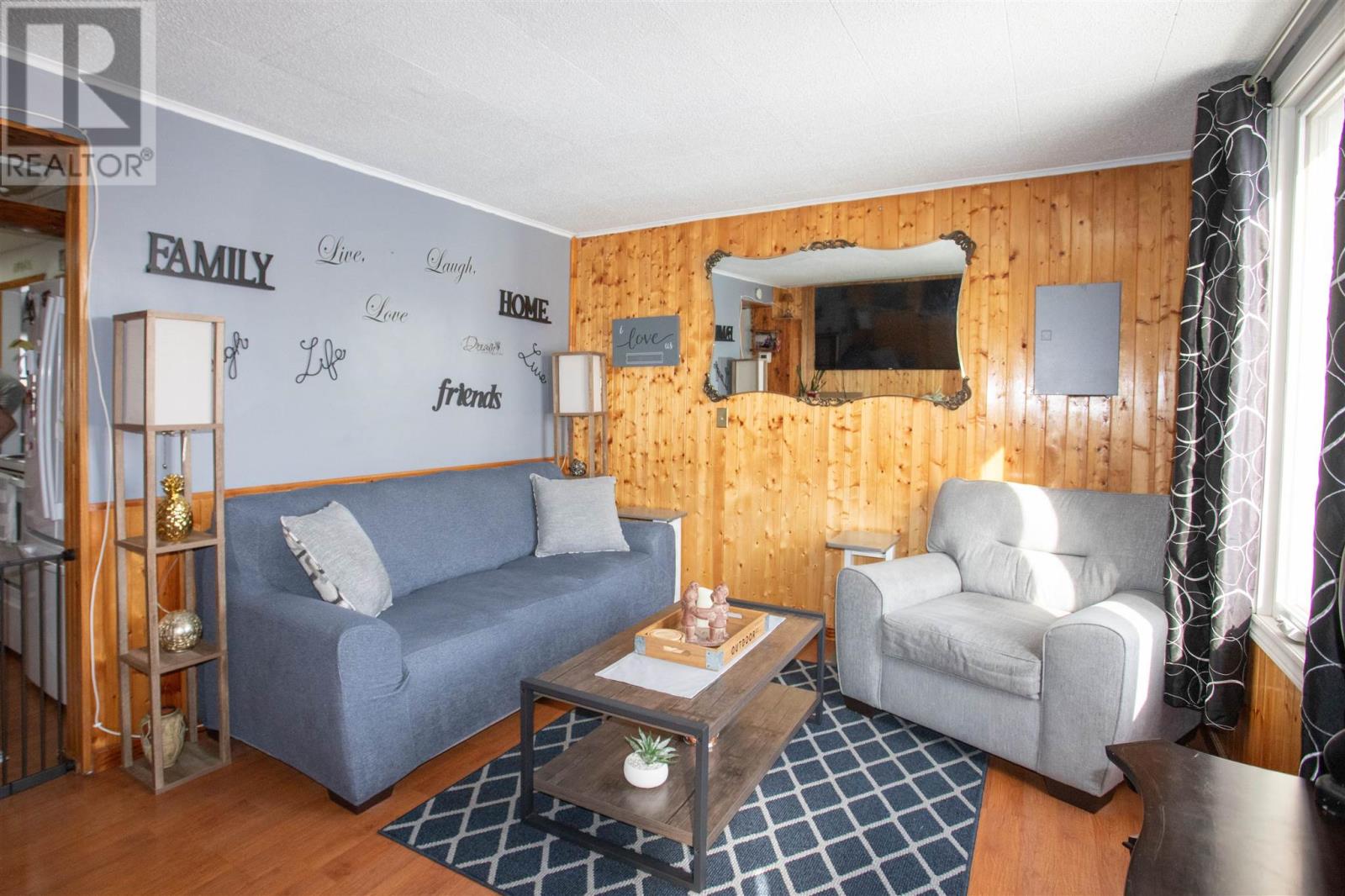 212 Wallace Ter, Sault Ste. Marie, Ontario  P6C 1K6 - Photo 5 - SM261035
