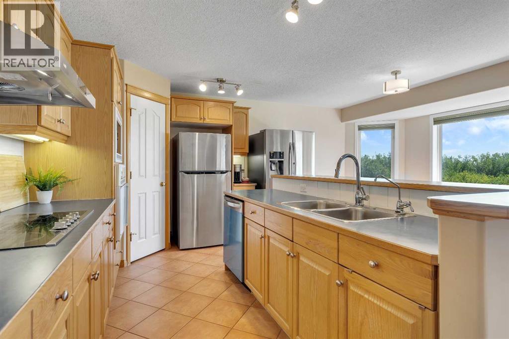 9 Panorama Hills Manor NW, Calgary, Alberta  T3K 5K6 - Photo 11 - A2313247