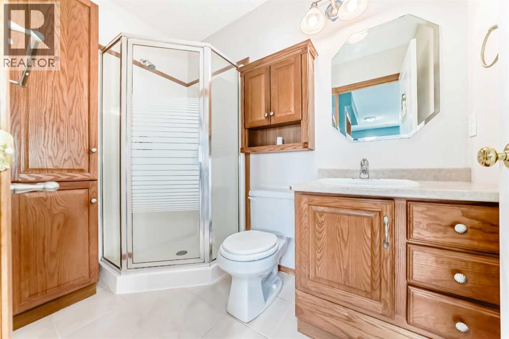 17 Ross Place, Crossfield, Alberta  T0M 0S0 - Photo 24 - A2313239