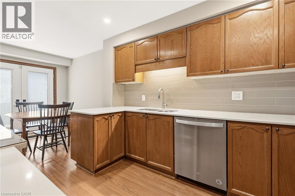 1 Tomahawk Drive, Grimsby, Ontario  L3M 5G4 - Photo 12 - 40831873