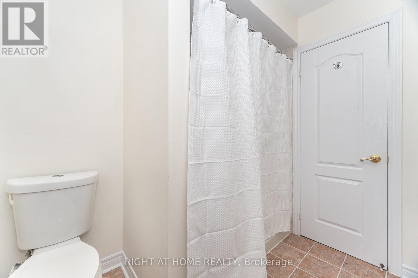 2 Melrose Gardens, Brampton, Ontario  L7A 1J7 - Photo 27 - W13154762