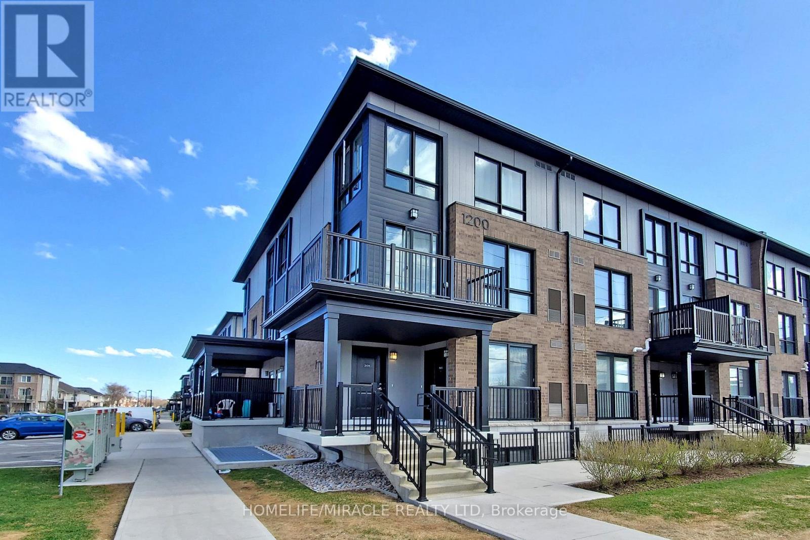 107 - 1200 Main Street E, Milton, Ontario  L9T 9K9 - Photo 2 - W13154804