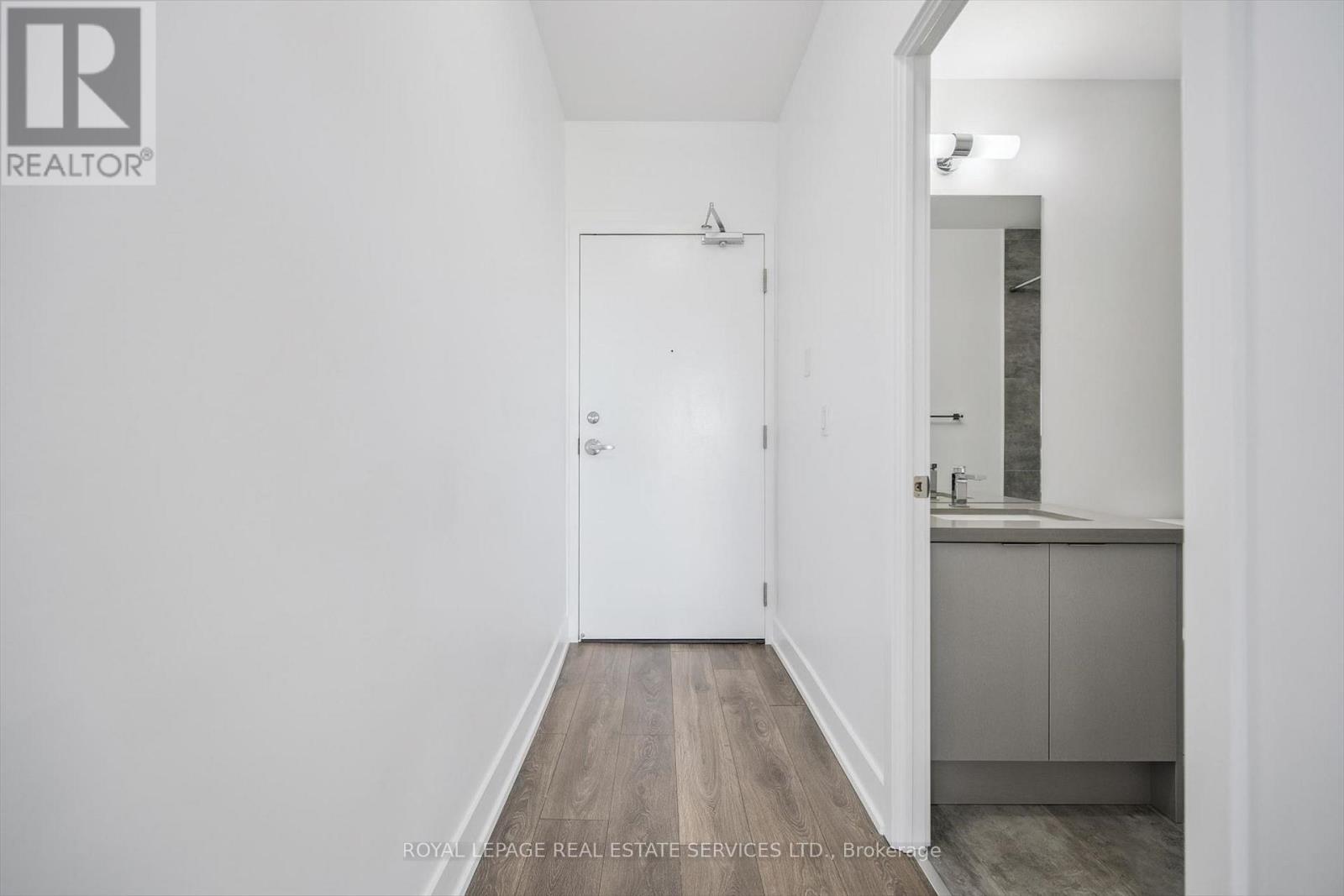 2506 - 297 Oakville Drive, Oakville, Ontario  L6H 3R6 - Photo 8 - W13154810