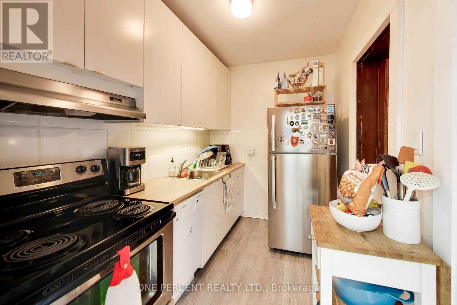 252 Wright Avenue, Toronto, Ontario M6R 1L5 - Photo 10 - W13154854