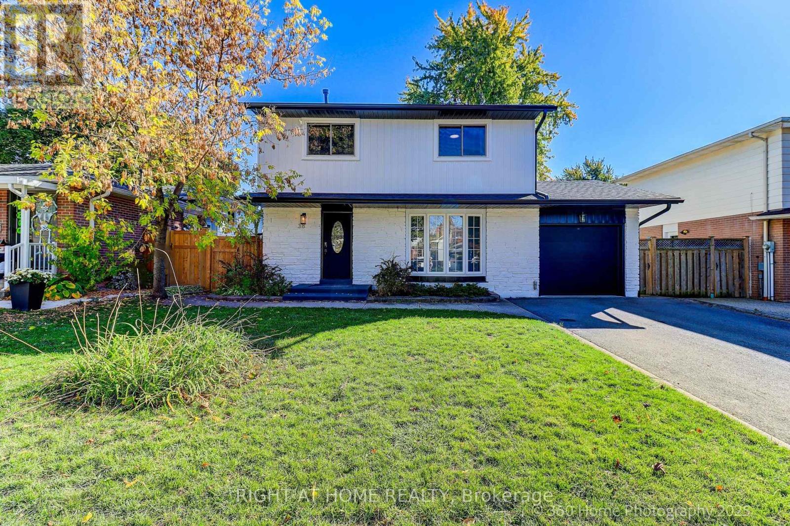 38 Culham Street, Oakville, Ontario  L6H 1G5 - Photo 1 - W13154910