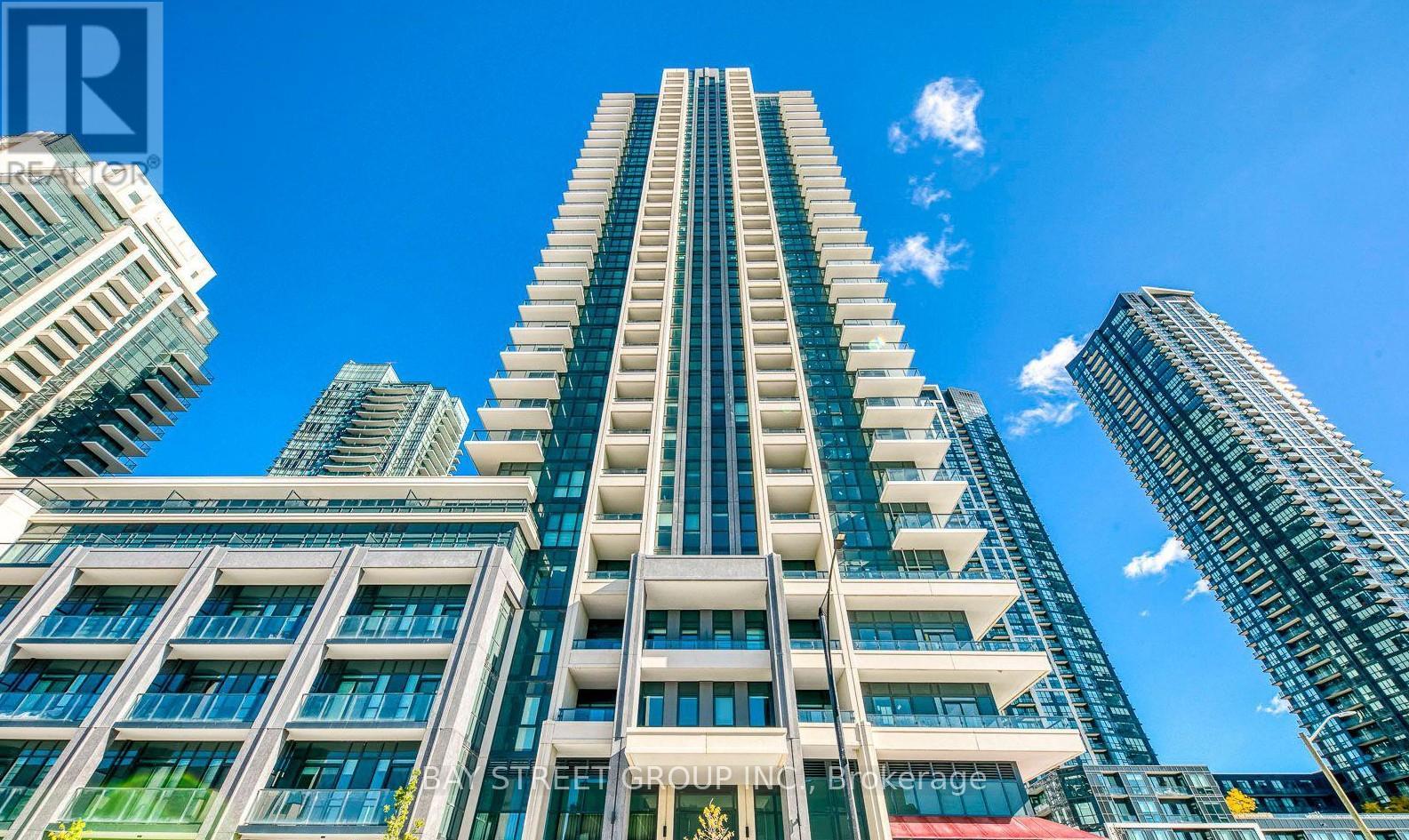 Lph 5 - 4055 Parkside Village Drive, Mississauga, Ontario  L5B 0K8 - Photo 2 - W13154940