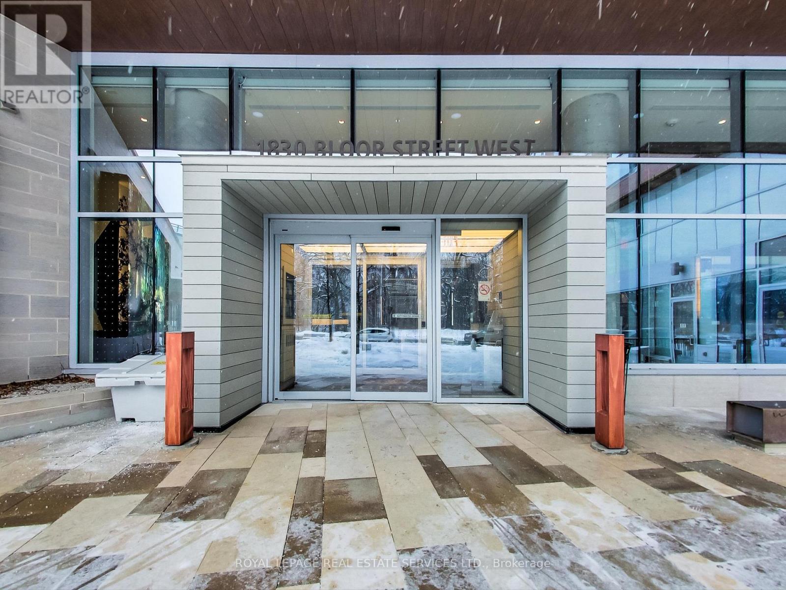 438 - 1830 Bloor Street, Toronto, Ontario M6P 0A2 - Photo 3 - W13154942