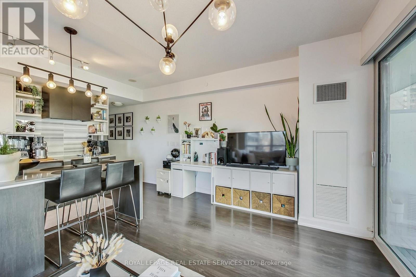438 - 1830 Bloor Street, Toronto, Ontario M6P 0A2 - Photo 5 - W13154942