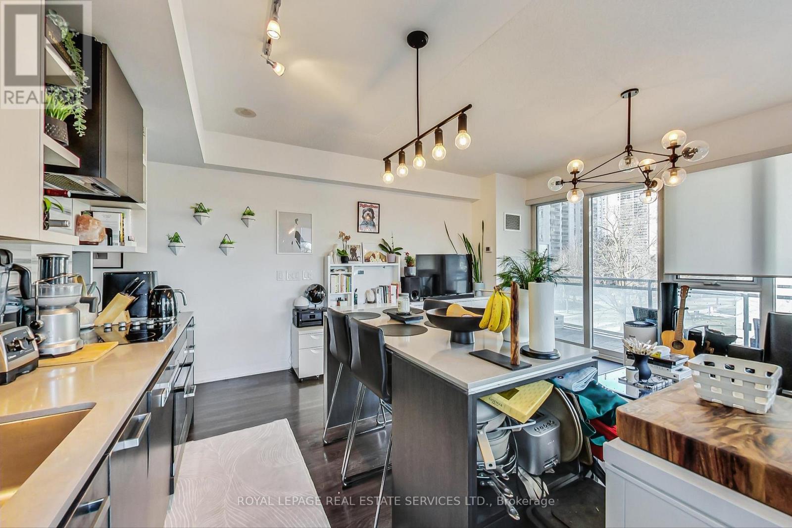 438 - 1830 Bloor Street, Toronto, Ontario M6P 0A2 - Photo 9 - W13154942