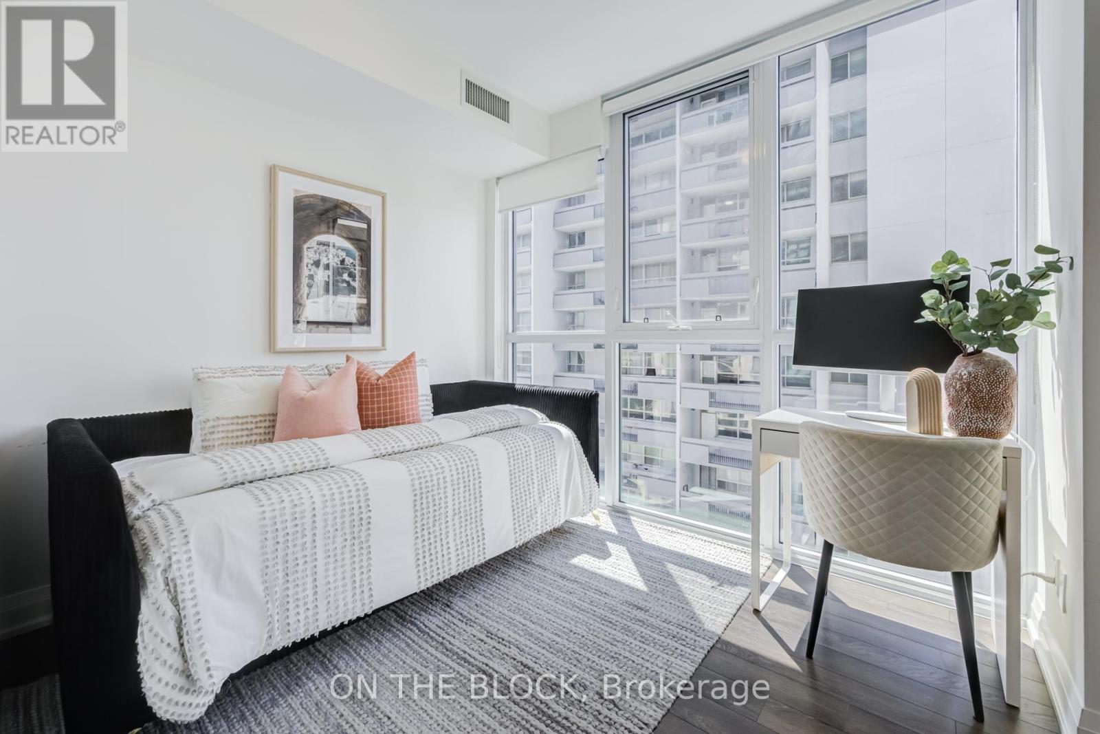 810 - 1461 Lawrence Avenue W, Toronto, Ontario  M6L 0A6 - Photo 16 - W13154952