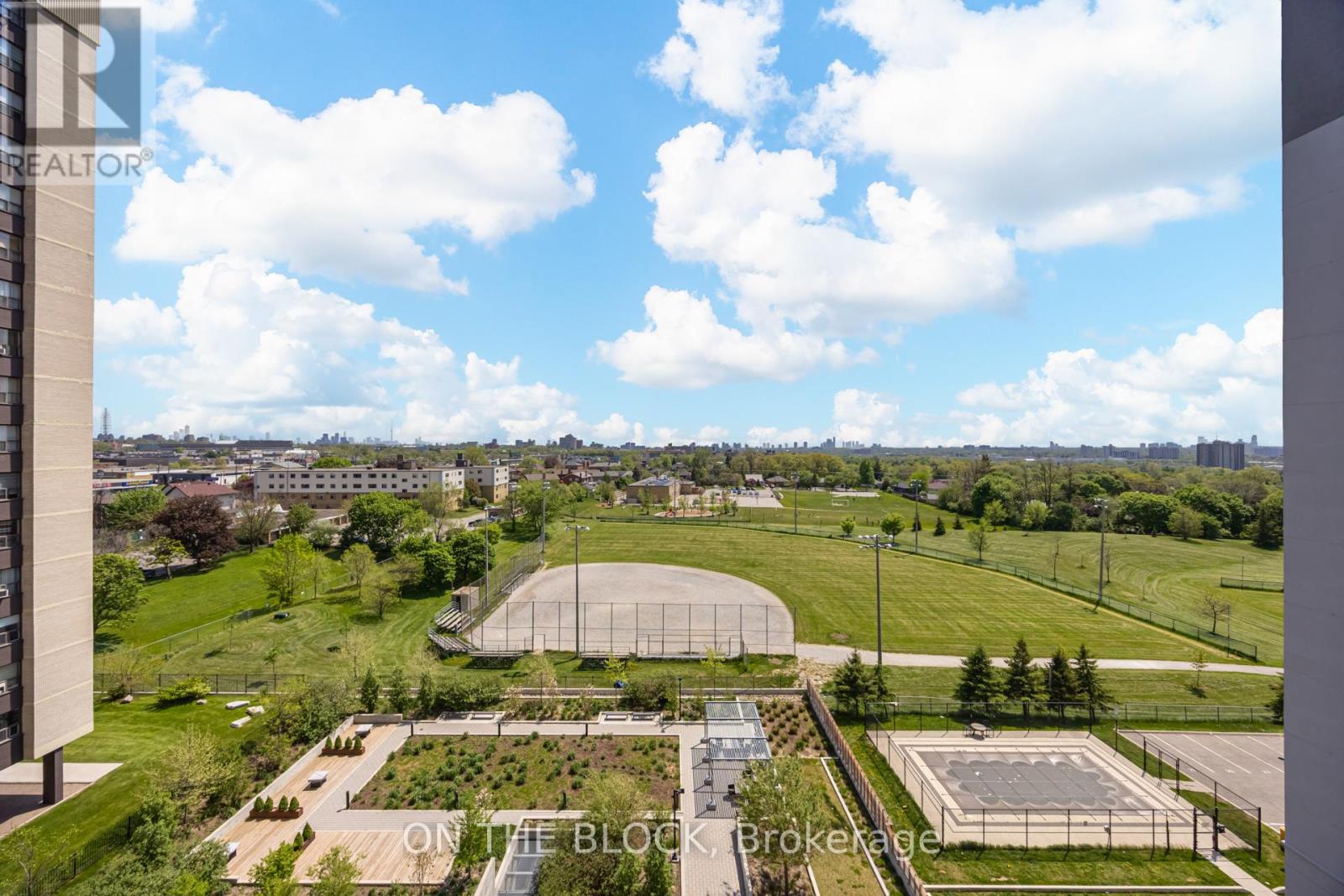 810 - 1461 Lawrence Avenue W, Toronto, Ontario  M6L 0A6 - Photo 22 - W13154952