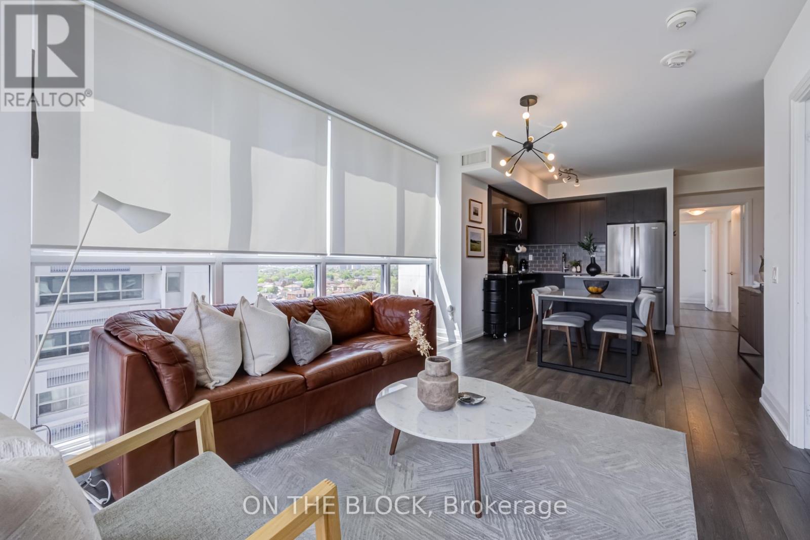810 - 1461 Lawrence Avenue W, Toronto, Ontario  M6L 0A6 - Photo 4 - W13154952